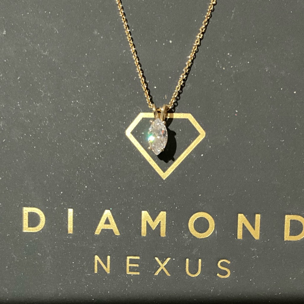 VALENTINE!! GORGEOUS! Diamond Nexus Marquise Cut Basket Set Pendant 0.76ct 🎁wbox